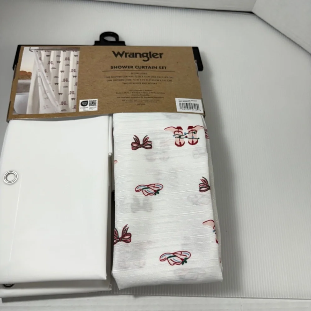 WRANGLER Christmas Holiday Boots Pink Shower Curtain Set 72 x 72 VIRAL‎ NEW